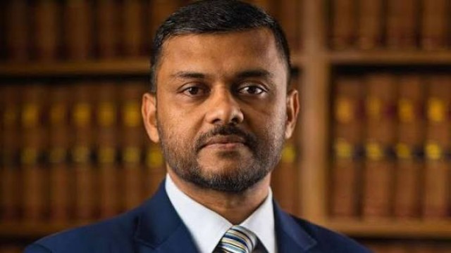 গণভোটের স্থগিতাদেশ চেয়ে রিট: আদালতে লড়াইয়ের ঘোষণা শিশির মনিরের