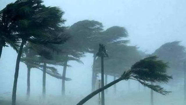 ৪ জেলায় ৬০ কিমি বেগে ঝড়ের পূর্বাভাস: নদীবন্দরে ১ নম্বর সতর্ক সংকেত