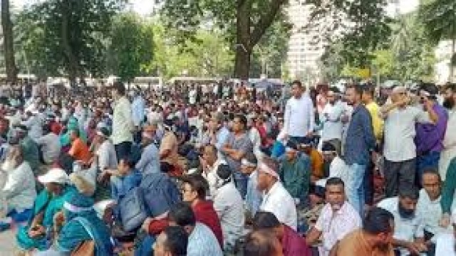 মঙ্গলবারও চলবে প্রাথমিক শিক্ষকদের কর্মবিরতি, স্থগিত বার্ষিক পরীক্ষা