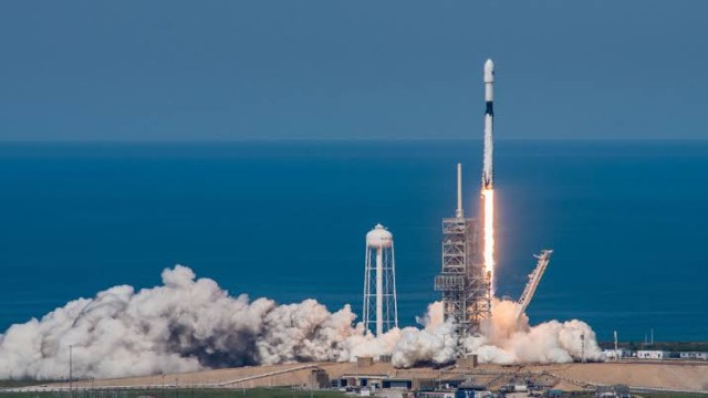 ১৫ স্যাটেলাইট নিয়ে ছিটকে পড়ল ভারতের রকেট