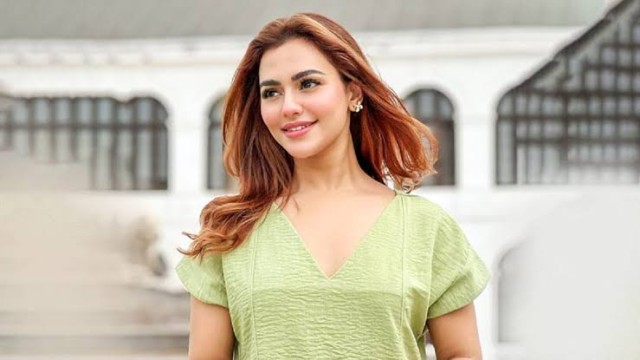 জীবনের কঠিন পাঠ ও অজানা গল্প শোনালেন নুসরাত ফারিয়া