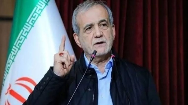 যুদ্ধের ঝুঁকি মোকাবিলায় ইরানজুড়ে জ্বালানি সাশ্রয়ের ডাক