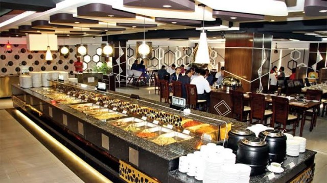 রমজানে গোল্ডেন টিউলিপে রাজকীয় বুফে: ১টি কিনলে ৩টি ফ্রি অফার