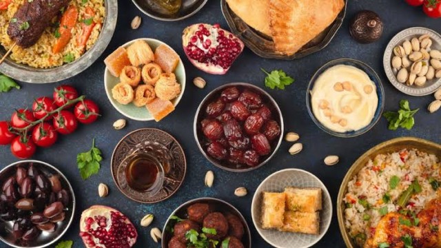 রমজানে সুস্থ থাকতে পাতে রাখুন এই ৩ ধরনের খাবার