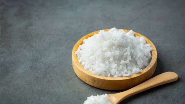 অতিরিক্ত লবণ সেবনে বিকল হতে পারে কিডনি: সুস্থ থাকতে দৈনিক কতটুকু প্রয়োজন?