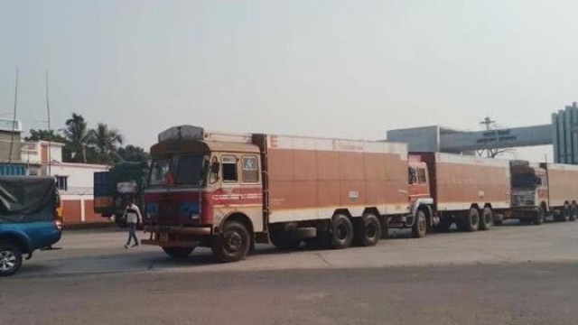 বেনাপোল বন্দরে ভারত থেকে ১২৫ টন বিস্ফোরক আমদানি: এলাকা জুড়ে কঠোর নিরাপত্তা