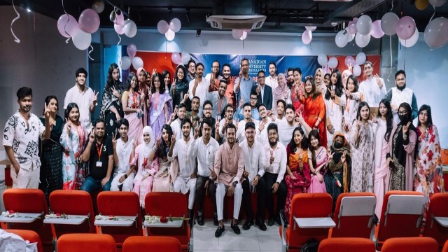 কানাডিয়ান ইউনিভার্সিটিতে সাংবাদিকতা বিভাগের নবীনবরণ