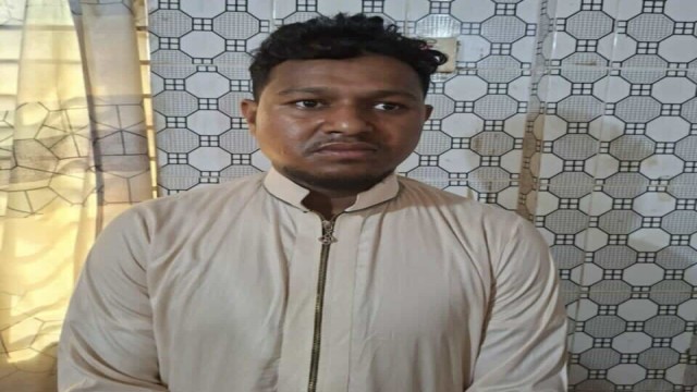 ধর্ষণে ব্যর্থ হয়ে মা-মেয়েকে হত্যা, কবিরাজ মোবারক গ্রেপ্তার