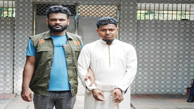 কুবি শিক্ষার্থী সুমাইয়াকে হত্যার আগে ধর্ষণের কথা স্বীকার আসামির