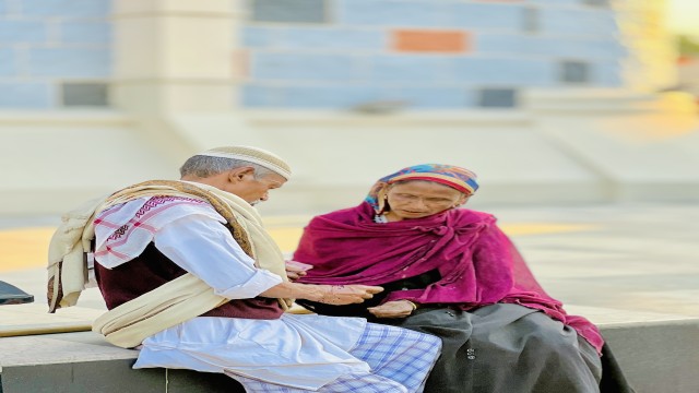 আঁধার জয়ী প্রেম, হার মানলো অন্ধত্ব