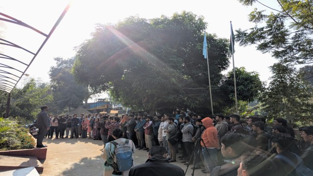 শিক্ষার্থীদের মুখোমুখি হয়ে জবাবদিহির দৃষ্টান্ত গড়লেন রাবিপ্রবি উপাচার্য