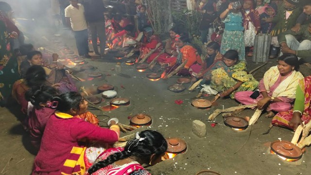 পিরোজপুরে ১০৮ চুলায় চিতই পিঠার উৎসব