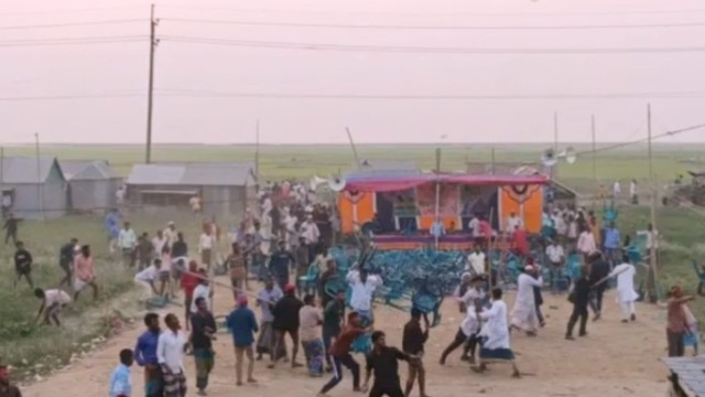 কিশোরগঞ্জে বিএনপির জনসভায় চেয়ার বসানো নিয়ে সংঘর্ষ, আহত ৩০