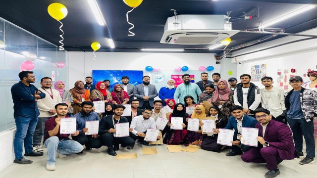 ইউনিভার্সিটি অব স্কলার্সে ফ্যাশন ডিজাইন শর্ট কোর্সের সমাপনী অনুষ্ঠান