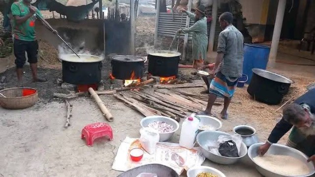 জয়পুরহাট-২ আসনে খিচুড়ি রান্নার অভিযোগ: বিএনপির প্রার্থী আব্দুল বারীকে শোকজ