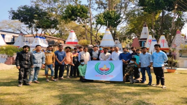 ঝালকাঠিতে প্রত্যয় তরুণ সংঘের উদ্যোগে মহাশ্মশানে পরিষ্কার-পরিচ্ছন্নতা ও বৃক্ষরোপণ