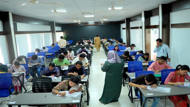 রাবিপ্রবিতে জিএসটি ‘সি’ ইউনিট ভর্তি পরীক্ষা অনুষ্ঠিত