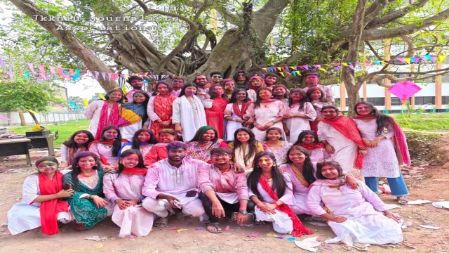 'রঙবাহার’ উৎসবে আনন্দে ভাসলো নজরুল বিশ্ববিদ্যালয়ের শিক্ষার্থীরা