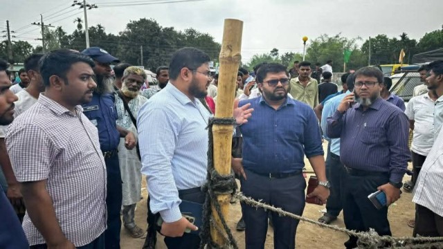গাইবান্ধার পলাশবাড়ী পৌর শহরের একটি ফিলিং স্টেশনে মোটরসাইকেলে তেল নেওয়াকে কেন্দ্র করে সংঘর্ষের ঘটনা ঘ...