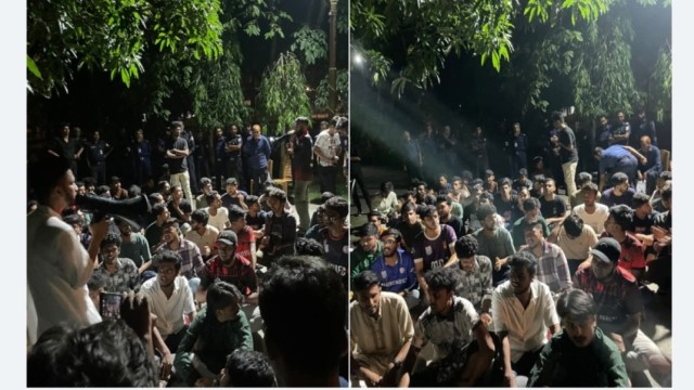 মধ্য রাতে বিক্ষোভে উত্তাল খুলনা বিশ্ববিদ্যালয়