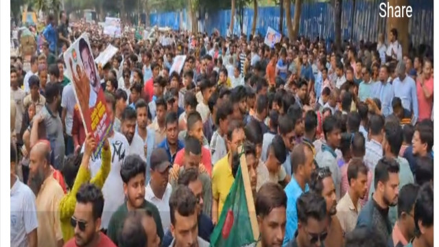 ইশরাককে মেয়রের দায়িত্ব দেওয়ার দাবিতে সচিবালয় অভিমুখে লংমার্চে পুলিশের বাধা