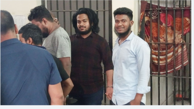 মানিকগঞ্জে বৈষম্যবিরোধী ছাত্র আন্দোলনের সাবেক দুই নেতা দুই দিনের রিমান্ডে