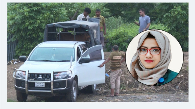 সরকারি গাড়িতে ইউএনওর কোরবানির গরু বহন, সমালোচনার ঝড়
