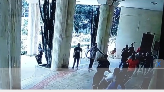 রবীন্দ্র কাছারিবাড়িতে হামলা-ভাঙচুর: দর্শনার্থীকে মারধরের প্রতিবাদে উত্তাল জনতা