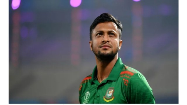সাকিব আল হাসানসহ ১৫ জনের দেশত্যাগে আদালতের নিষেধাজ্ঞা