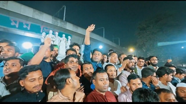 ঢাবি ছাত্রদলের সাবেক সভাপতি সোহেলের নেতৃত্বে সহস্রাধিক নেতাকর্মীর ইফতার