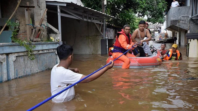 ইন্দোনেশিয়ার দক্ষিণ সুলাওয়েসিতে বন্যায় ১৪ মৃত্যু