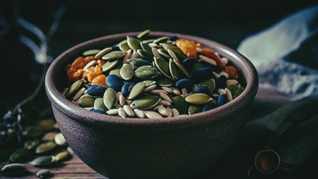 গর্ভাবস্থার প্রথম তিন মাসে যে বীজগুলো খাওয়া উপকারী