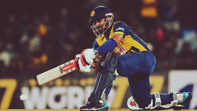 ১২ ওভারের রান উৎসবের ম্যাচ জিতে শ্রীলঙ্কার সমতা