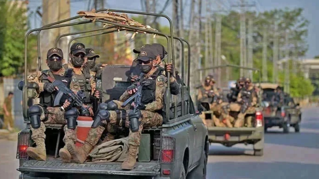 বেলুচিস্তানে গোয়েন্দা অভিযানে ৪১ জন নিহত, বিদেশি মদদের অভিযোগ পাকিস্তান সেনাবাহিনীর