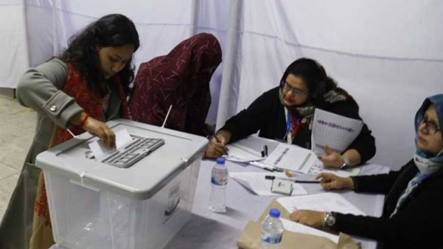 প্রথমবার জকসু নির্বাচনে ভোট দিচ্ছেন জবি শিক্ষার্থীরা