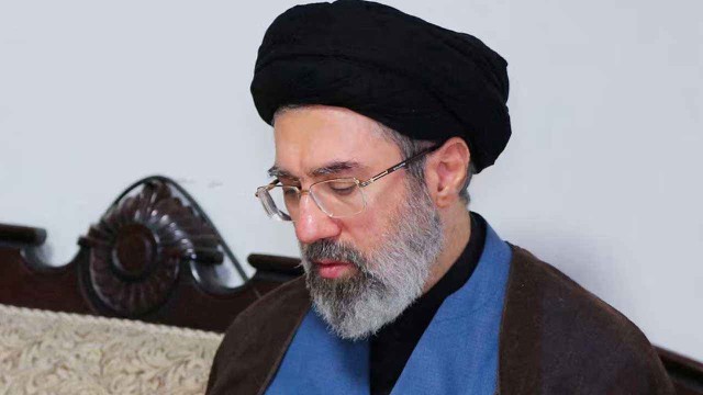 ইরানের সর্বোচ্চ নেতা হলেন খামেনির ছেলে মোজতবা খামেনি