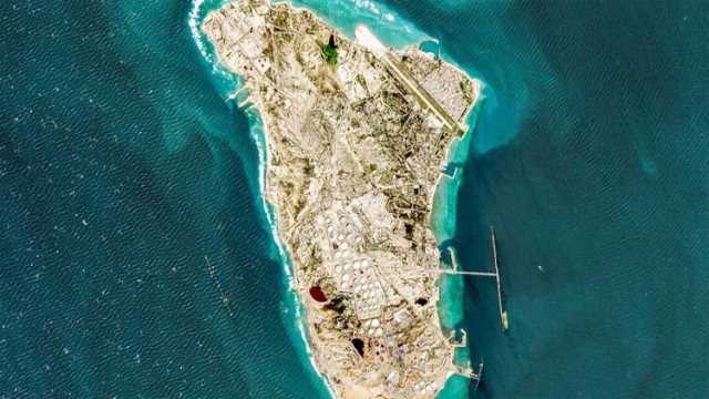 ইরানের গুরুত্বপূর্ণ 'খারগ' দ্বীপে মার্কিন বিমান হামলা: ধ্বংস হয়েছে সামরিক স্থাপনা