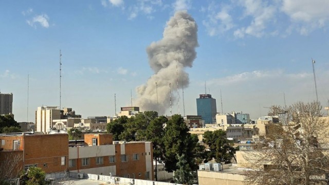 ইরানে হামলা চালাল ইসরাইল