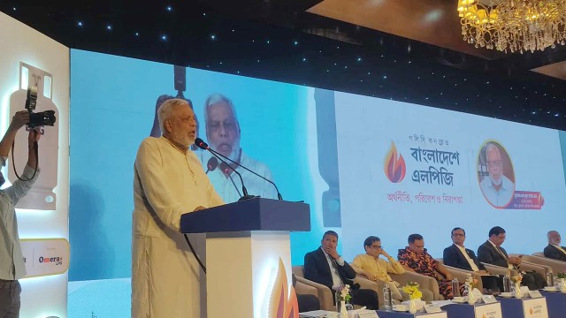 এলপিজি সিলিন্ডারের দাম ১ হাজার টাকার মধ্যে হওয়া উচিত: জ্বালানি উপদেষ্টা ফাওজুল কবির খান