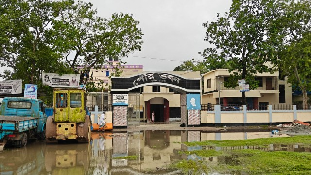 জনপ্রতিনিধি না থাকায় সেবাবঞ্চিত পৌরবাসী, কার্যক্রমে স্থবিরতা