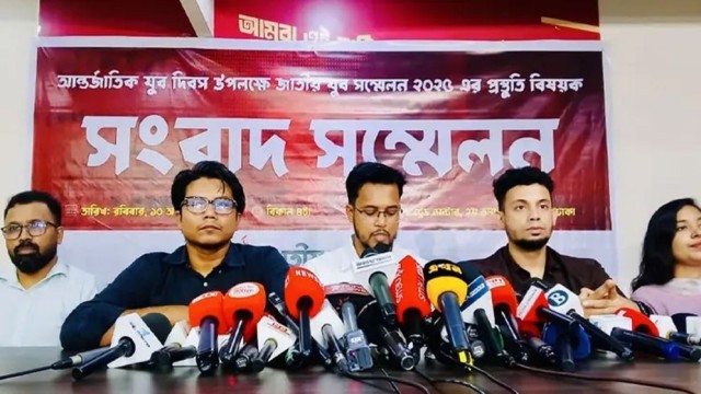 এনসিপি নেতাকর্মীদের বিরুদ্ধে ‘মিডিয়া ট্রায়াল’ চলছে: তারিকুল ইসলাম