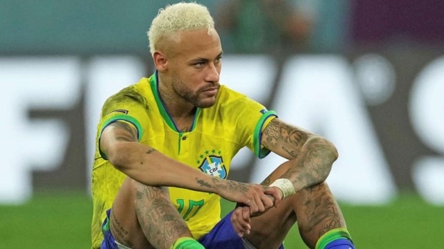 বিশ্বকাপের আগে নেইমার অনিশ্চিত, প্রীতি ম্যাচেও সুযোগ মিলছে না