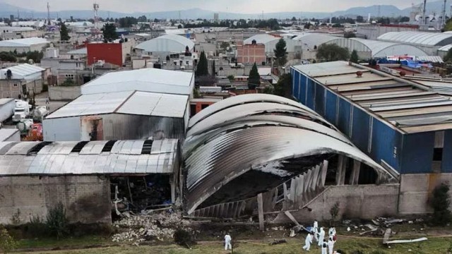 জরুরি অবতরণের সময় মেক্সিকোতে বিমান বিধ্বস্ত, নিহত ৭