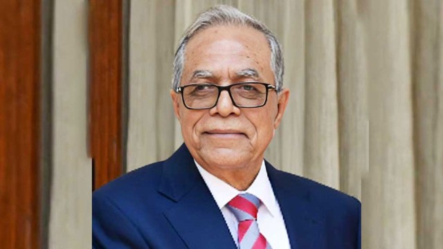 দেশ ত্যাগ করলেন সাবেক রাষ্ট্রপতি আবদুল হামিদ