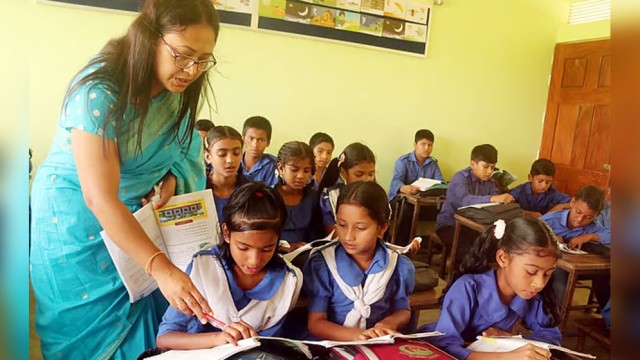 প্রাথমিক সহকারী শিক্ষকদের ১১তম গ্রেড বাস্তবায়ন নিয়ে ‘সীমিত সম্ভাবনা’—পে-কমিশন