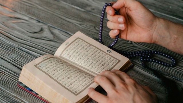 নবী মুসা ও মা হাজেরা (আ.) যেভাবে আল্লাহর ওপর ভরসা রেখেছিলেন