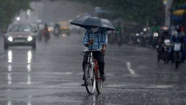 ঢাকায় বজ্রসহ বৃষ্টির আভাস, কমেছে দিনের তাপমাত্রা