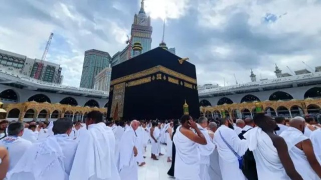 আজ থেকে হজের ভিসা দিচ্ছে সৌদি আরব: জেনে নিন জরুরি তথ্য ও সময়সীমা