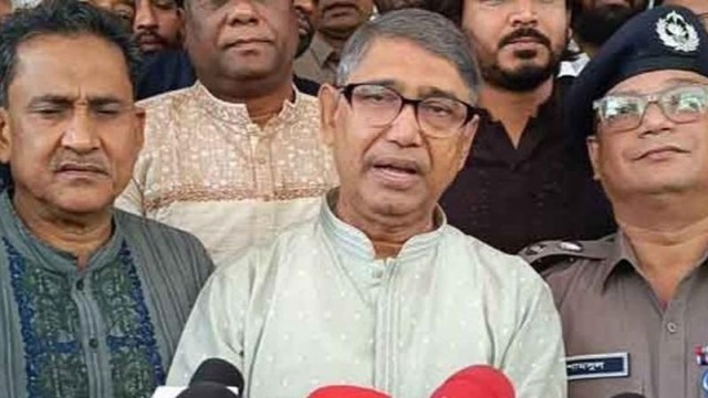 দেশে তেলের কোনো সংকট নেই, অসাধু ব্যবসায়ীদের হুঁশিয়ারি দিলেন মুক্তিযুদ্ধমন্ত্রী