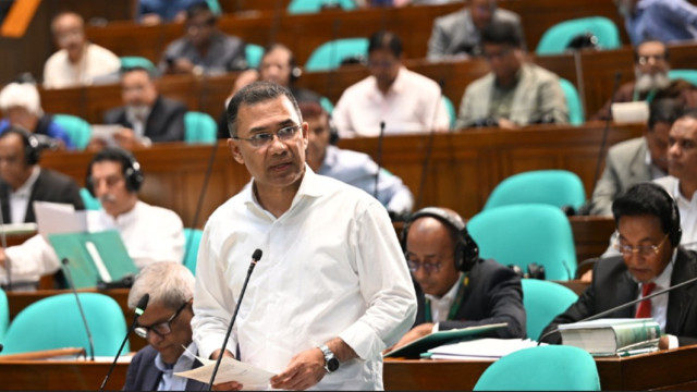 ২ লাখ প্রাথমিক শিক্ষার্থীকে বিনামূল্যে স্কুল ড্রেস দেবে সরকার